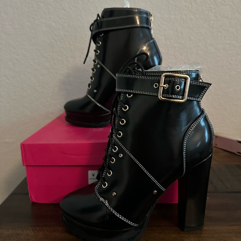 Black Dramatic Black Boot Heels - image 1